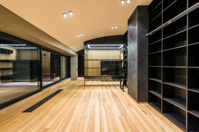 Klik pvc op een houten vloer: eerst stabiliseren of niet?